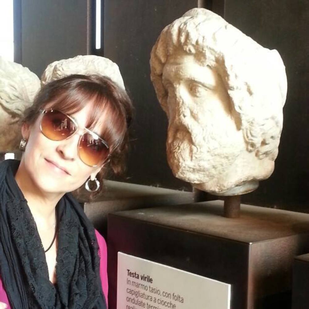 Meet your Posher, Claudia